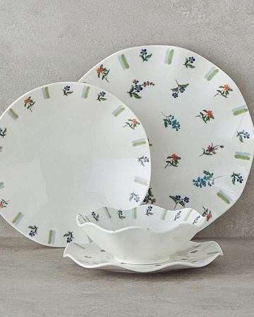 Pleasant Set of plates 24 pcs for 6 persons